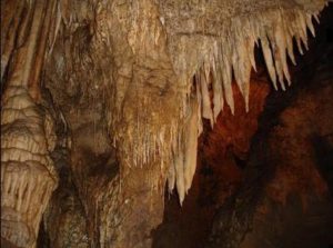 Из вътрешността на Ягодинската пещера.