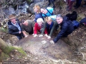 Откритата гигантска каменна сфера в Босна