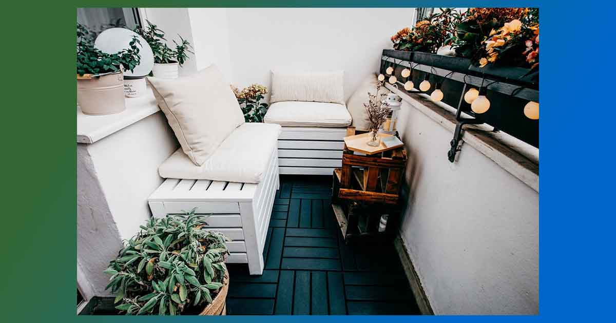 Разнообразие от качествени мебели за тераса и решения за външно обзавеждане могат да бъдат разгледани