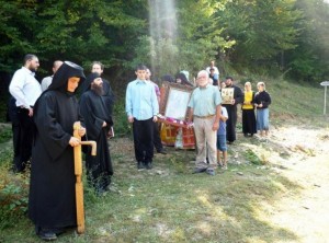 Снимки на чудо с иконата на Света Богородица   