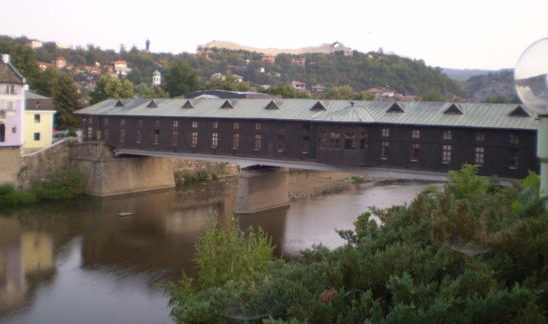 мостът над Ловеч