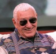 Хачо Бояджиев продал своите имоти