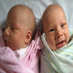 Момиче на 13 години роди две деца