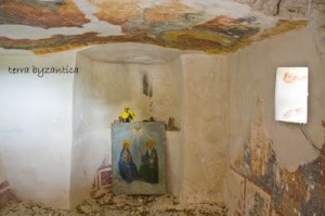 В параклиса на манастира Аладжа 