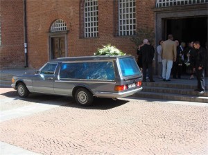 Катафалката, която я отведе до вечния й дом