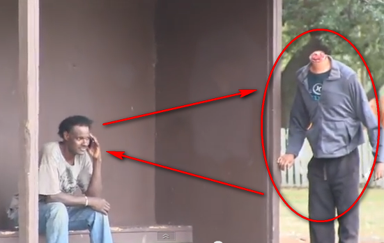 Вижте призракът без глава, който плаши малки и големи