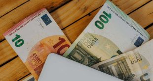 За мнозина трудовият договор означава финансова стабилност, което улеснява осигуряването на заем.