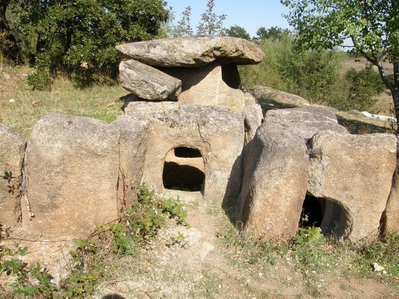 Dolmeni