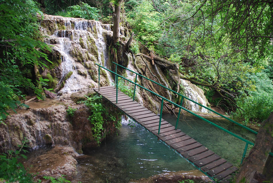 Крушунските водопади