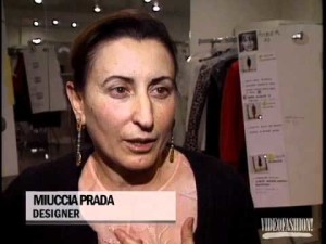 Дяволът носи Прада обувки чанта миучия очила 02